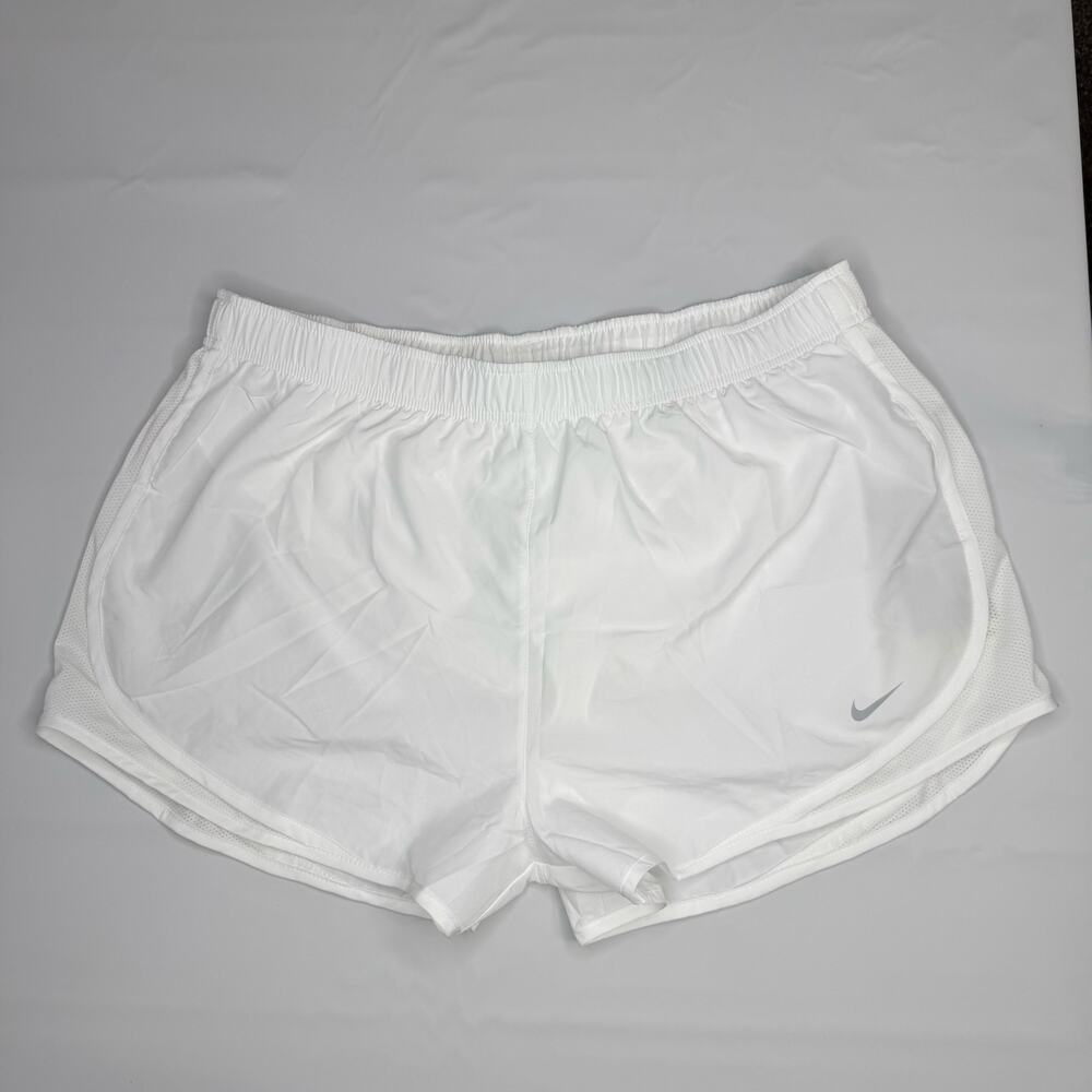 Nike Dri-FIT Tempo Running Shorts Women’s XL White Lined NWT 831558-100